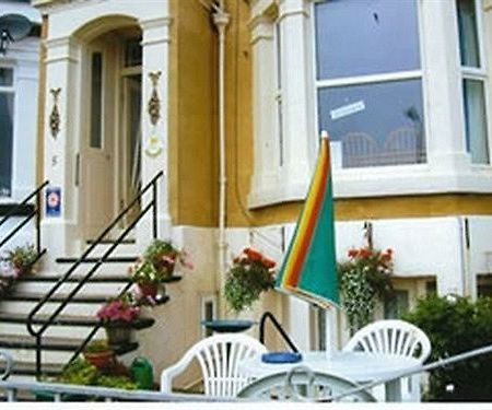 Rowntree Holiday Flats Бринлингтон Экстерьер фото